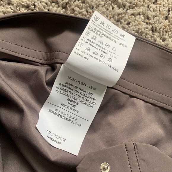 Arc’Teryx Bermuda Hiking Shorts Lightweight Board Shorts - Picture 9 of 16